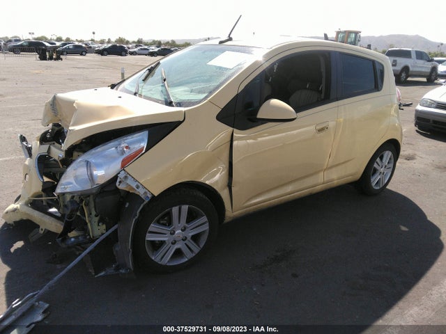 Chevrolet Spark 1lt Auto 2014 KL8CD6S96EC428203 Image 2