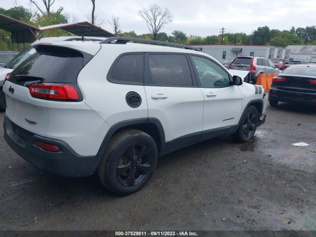 1C4PJMCB4GW197360 Jeep Cherokee Altitude