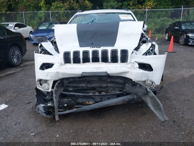 1C4PJMCB4GW197360 Jeep Cherokee Altitude