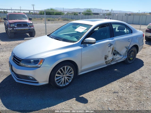 3VWD17AJ7FM321325 Volkswagen Jetta Sedan 1.8t Se