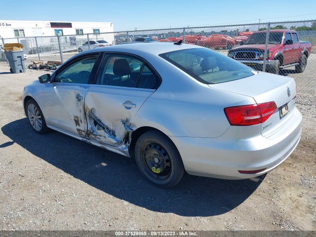 3VWD17AJ7FM321325 Volkswagen Jetta Sedan 1.8t Se