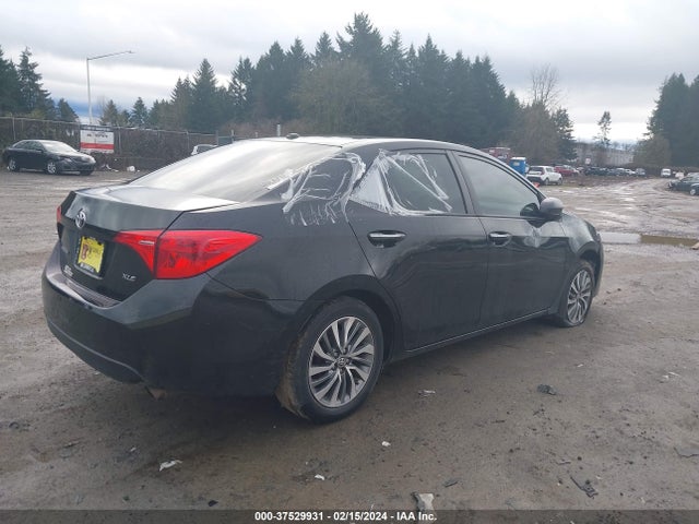 2019 TOYOTA COROLLA XLE VIN: 5YFBURHE6KP936621