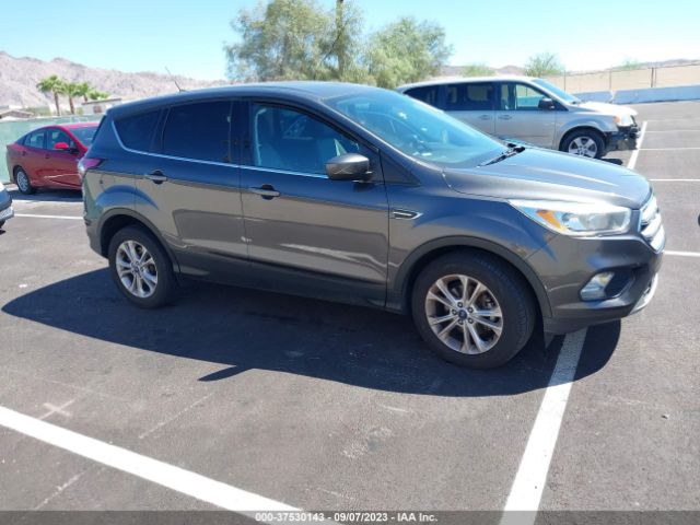 1FMCU0GD2HUC88193 Ford ESCAPE SE
