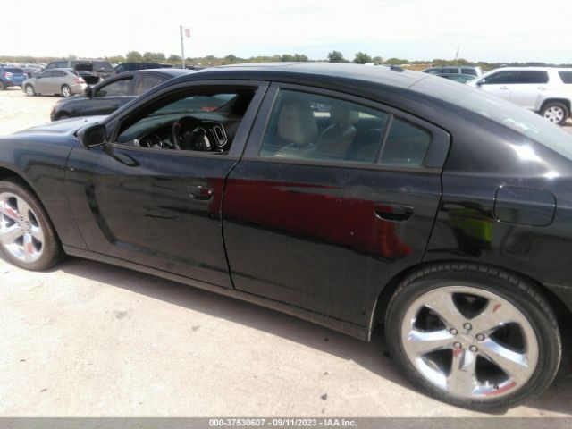 2C3CDXHG4EH164029 Dodge Charger Sxt Plus