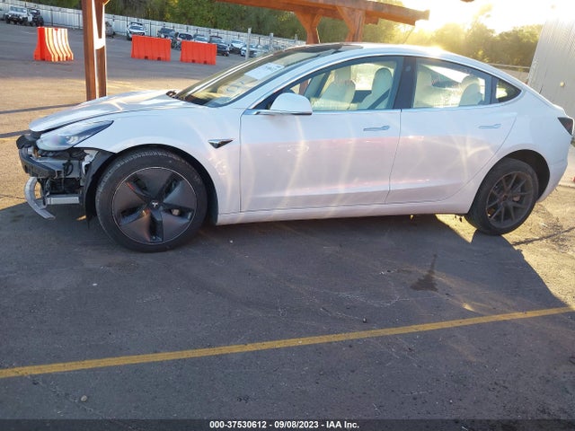 Tesla Model 3 Long Range 2018 5YJ3E1EB4JF112902 Image 13