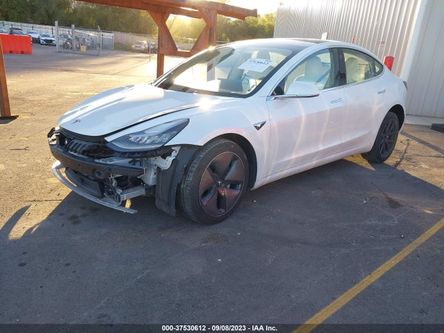 Tesla Model 3 Long Range 2018 5YJ3E1EB4JF112902 Image 2