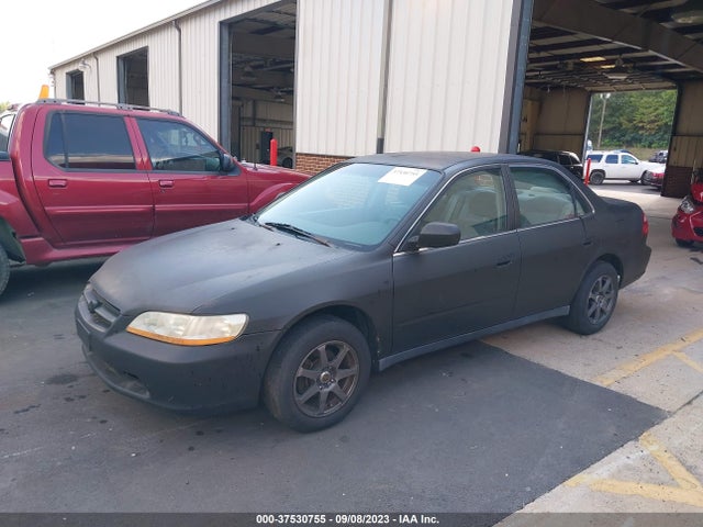2000 HONDA ACCORD SDN LX VIN: 1HGCG5641YA103810