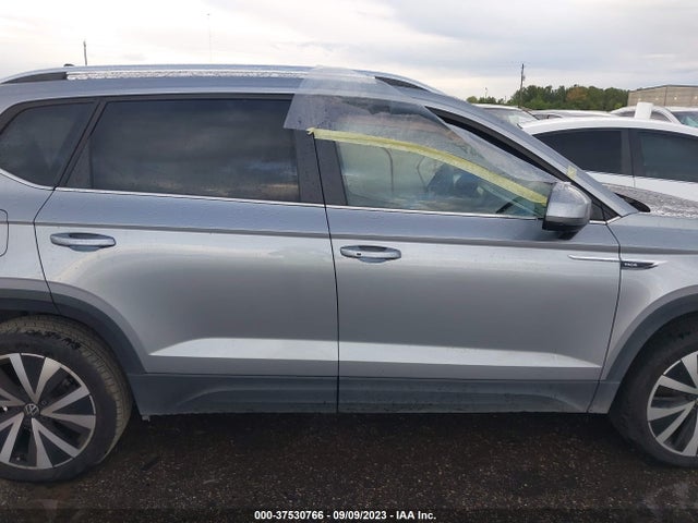 3VVSX7B28NM081962 Volkswagen TAOS SE
