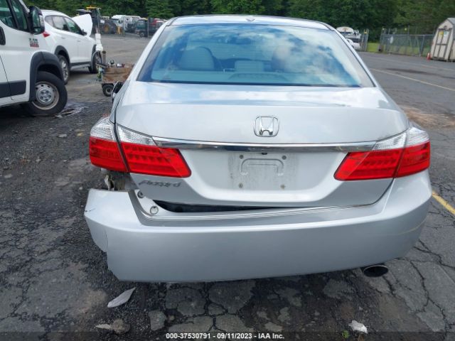 1HGCR2F82EA211960 Honda Accord Sedan Ex-l
