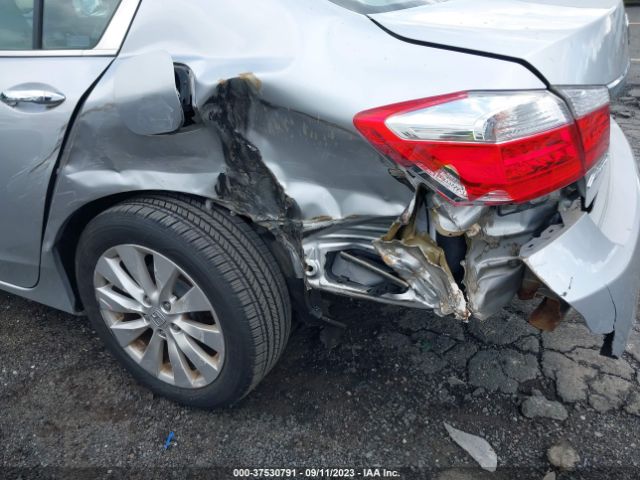 1HGCR2F82EA211960 Honda Accord Sedan Ex-l