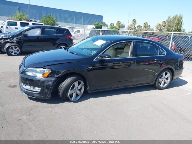 1VWAT7A37FC123344 Volkswagen Passat 1.8t Limited Edition