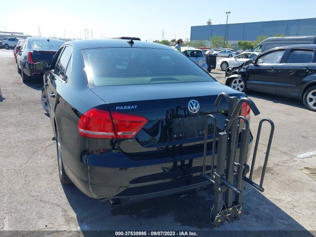 1VWAT7A37FC123344 Volkswagen Passat 1.8t Limited Edition