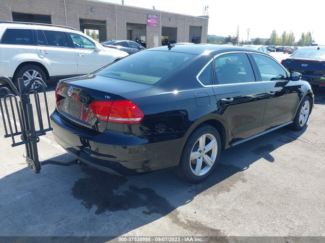 1VWAT7A37FC123344 Volkswagen Passat 1.8t Limited Edition