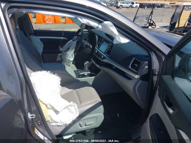 Toyota Highlander Xle/se 2017 5TDJZRFH8HS461306 Image 11
