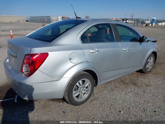 Chevrolet SONIC LT 2014 1G1JC5SH9E4109111 Image 4