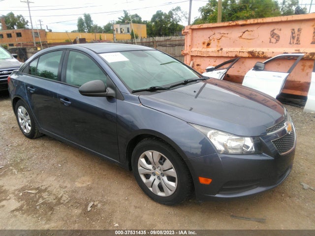2014 1G1PA5SG4E7287949 main image
