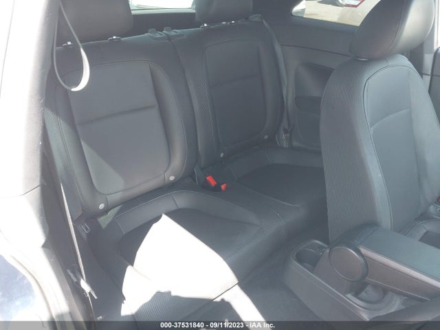 3VWF17AT9GM602103 Volkswagen Beetle Coupe 1.8t Fleet Edition