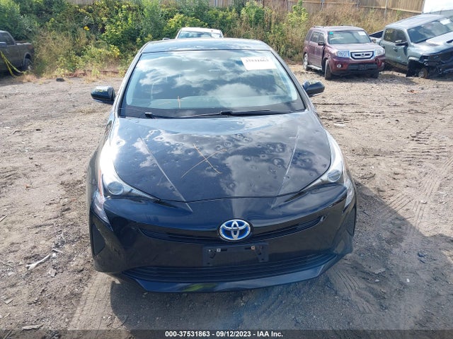 Toyota Prius Two 2016 JTDKBRFU5G3514310 Image 4