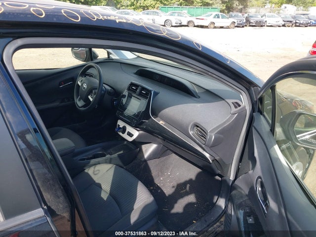 Toyota Prius Two 2016 JTDKBRFU5G3514310 Image 11