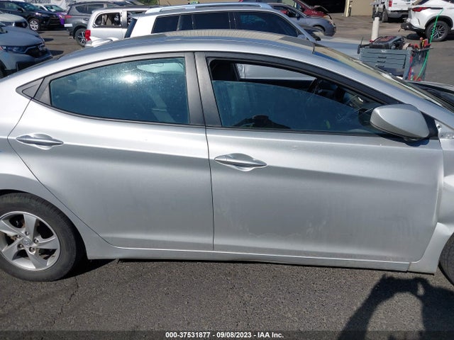 Hyundai ELANTRA SE 2015 5NPDH4AE8FH652050 Image 13