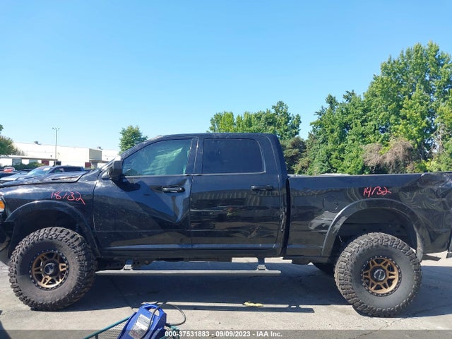 3C6UR5FL6KG590894 RAM 2500 Laramie