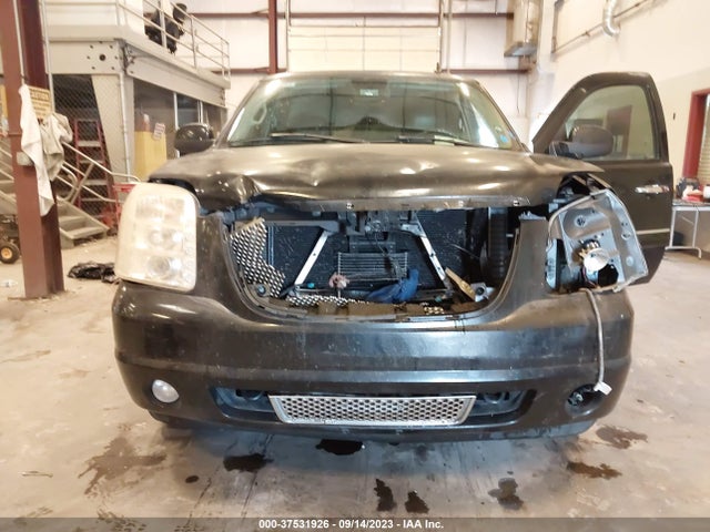 2007 GMC YUKON XL DENALI VIN: 1GKFK66867J274283