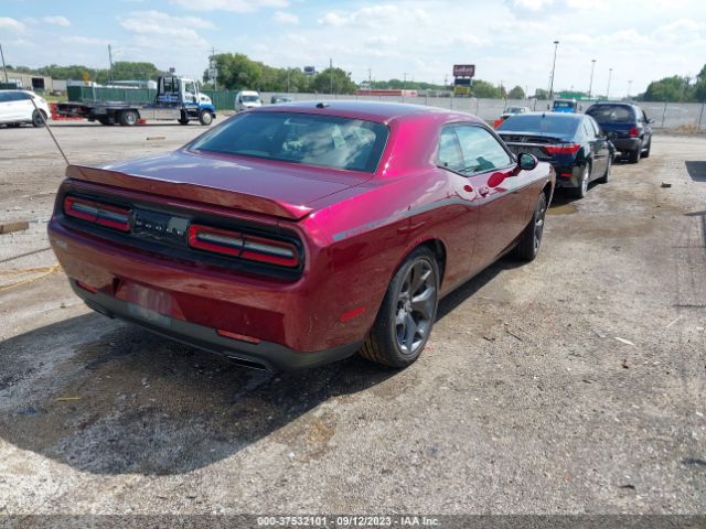 2C3CDZAG5JH229700 Dodge Challenger Sxt