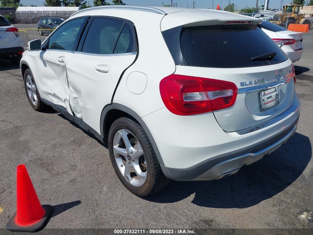WDCTG4GB7JJ412056 Mercedes-Benz Gla Gla 250