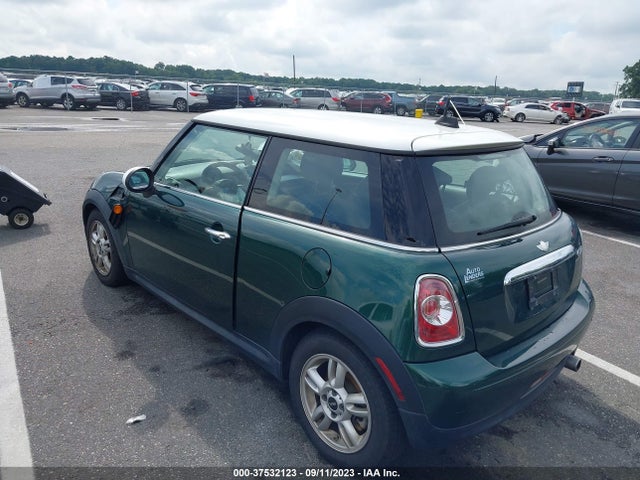 2013 MINI COOPER HARDTOP WMWSU3C52DT548590 Photo 2