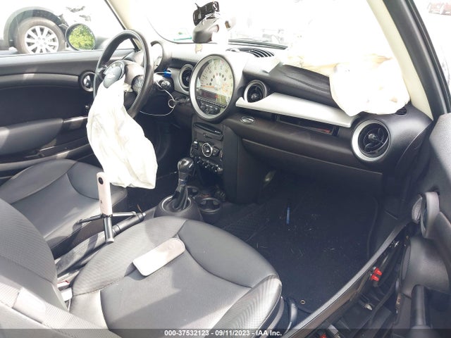 2013 MINI COOPER HARDTOP WMWSU3C52DT548590 Photo 4