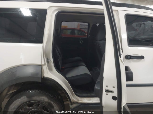 2008 DODGE NITRO SXT VIN: 1D8GU28K58W285146