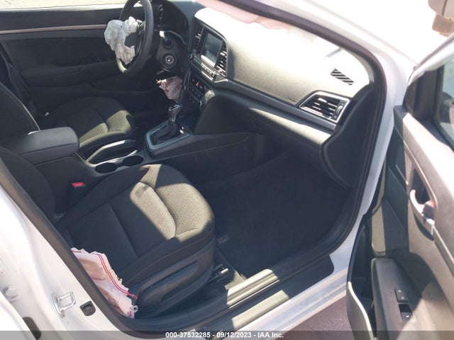 2018 HYUNDAI ELANTRA SE VIN: 5NPD74LF1JH400691