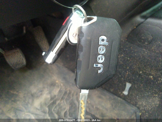 1C4HJXEG8MW613288 Jeep Wrangler Unlimited Sahara Altitude