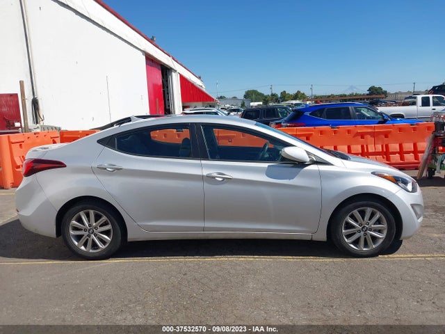 Hyundai ELANTRA SE 2015 KMHDH4AE4FU279140 Image 13