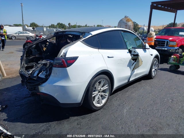 Tesla Model Y Long Range 2022 7SAYGAEE7NF484656 Image 4