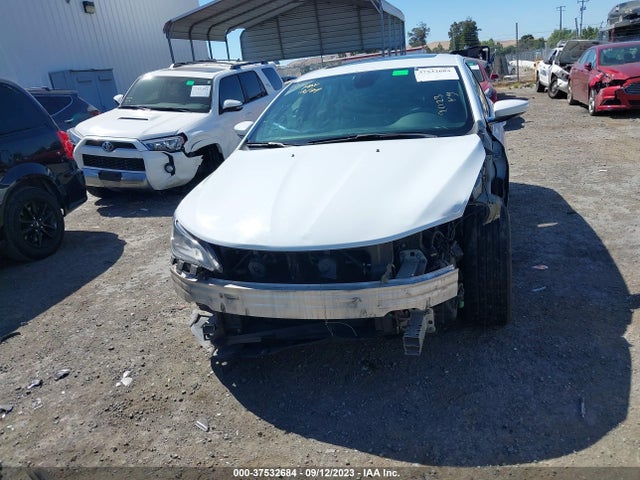 1C3CCCBBXGN182831 Chrysler 200 S