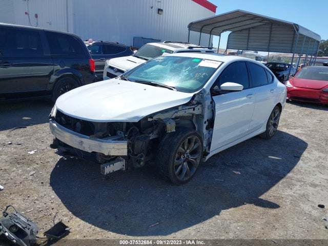1C3CCCBBXGN182831 Chrysler 200 S