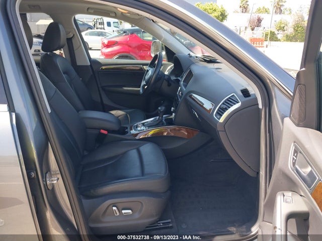 WA1LFAFP8FA051586 Audi Q5 2.0t Premium