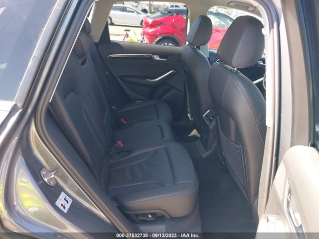 WA1LFAFP8FA051586 Audi Q5 2.0t Premium