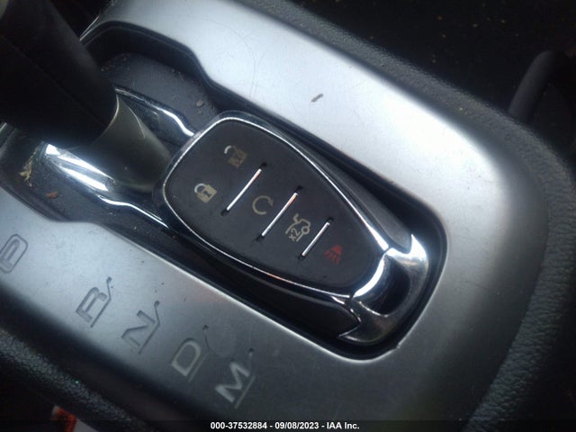 Chevrolet Sonic Premier 2018 1G1JF5SBXJ4103976 Image 11