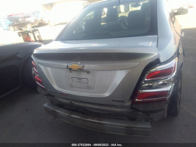 Chevrolet Sonic Premier 2018 1G1JF5SBXJ4103976 Image 16