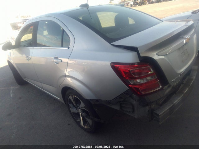 Chevrolet Sonic Premier 2018 1G1JF5SBXJ4103976 Image 3