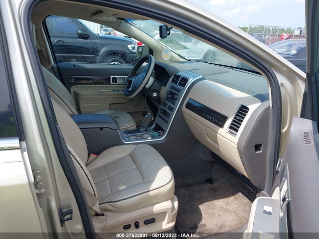 2010 LINCOLN MKX VIN: 2LMDJ6JC8ABJ16587