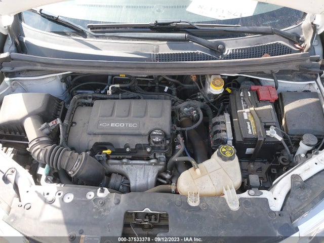 Chevrolet SONIC LT 2019 1G1JG6SB0K4140815 Image 10
