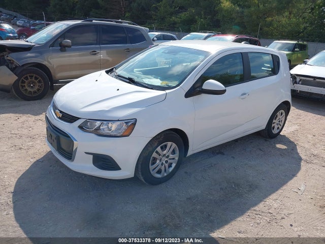 Chevrolet SONIC LT 2019 1G1JG6SB0K4140815 Image 2