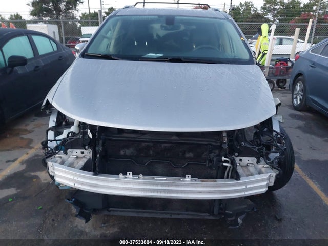2C4RC1GG2JR320550 Chrysler Pacifica Limited