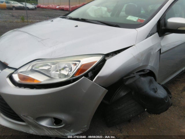 2014 FORD FOCUS SE VIN: 1FADP3F2XEL401705