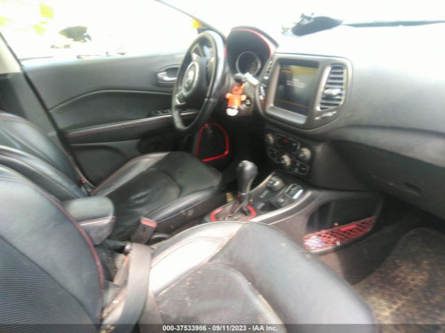3C4NJDDB4JT168864 Jeep Compass Trailhawk