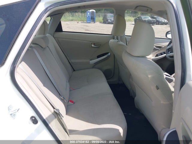 2015 TOYOTA PRIUS FOUR VIN: JTDKN3DUXF1887571