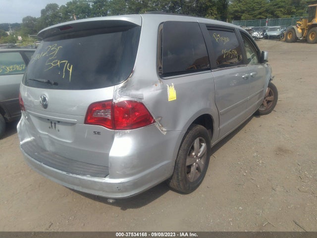 2011 VOLKSWAGEN ROUTAN SE VIN: 2V4RW3DG2BR669898
